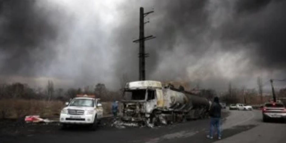 4 إصابات خطيرة وعالقون تحت الأنقاض في عراد الإسرائيلية بعد هجوم صاروخي