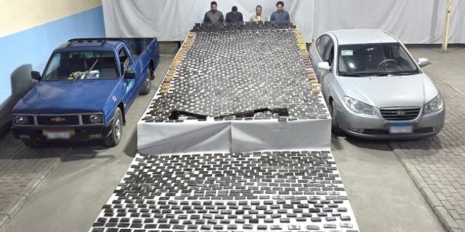 مصرع عنصر جنائى شديد الخطورة في أسوان.. وضبط بؤر إجرامية من تجار المخدرات بعددة محافظات