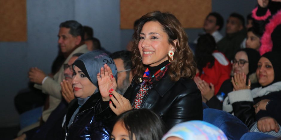 تحت شعار "كامل العدد".. إقبال جماهيري غير مسبوق على عروض البيت الفني للمسرح