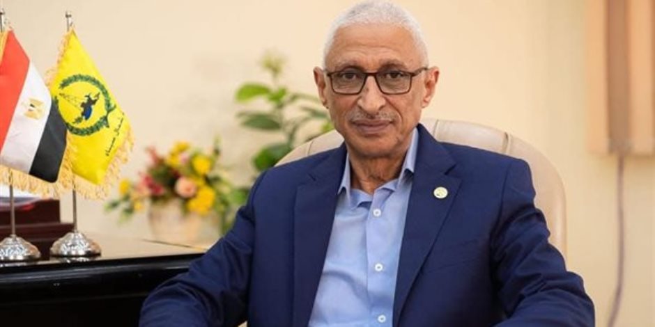 محافظ شمال سيناء يقرر إجراءات عاجلة للحد من حوادث الطريق الساحلي العريش- القنطرة 