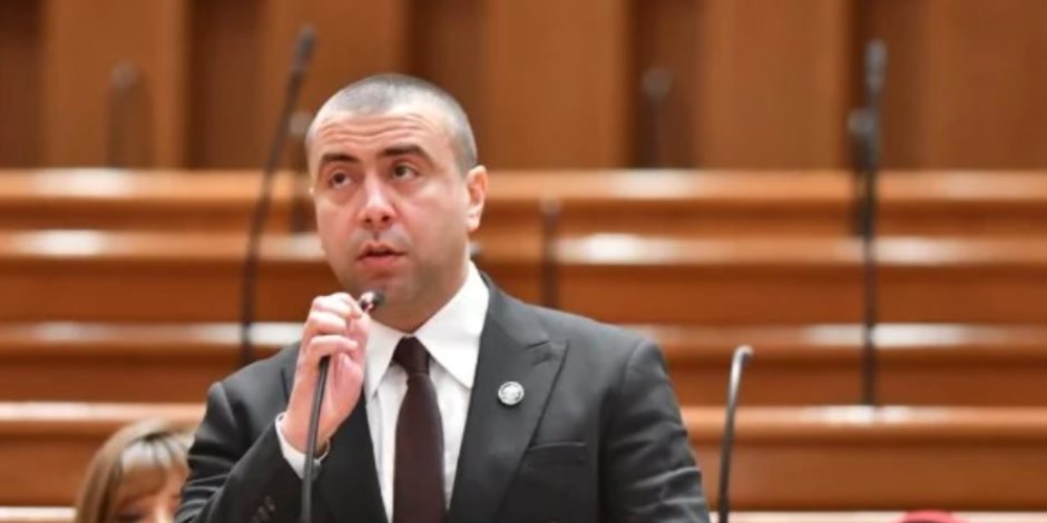 رئيس لجنة الصناعة بمجلس النواب يشيد بتوجيهات الرئيس السيسي الحاسمة لدعم الصناعة وإزالة المعوقات