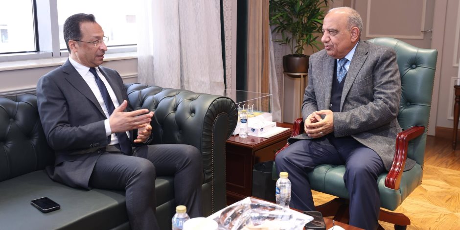 وزيرا الكهرباء والاتصالات يبحثان آليات دعم وتطوير وجذب الاستثمارات في صناعة مراكز البيانات