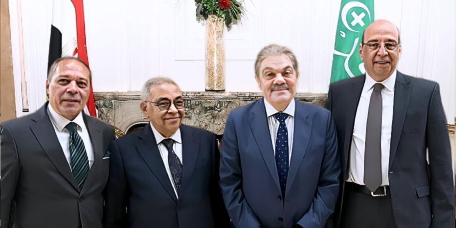  السيد البدوى يستقبل "النحاس "و"عيسى"و"الشربينى"