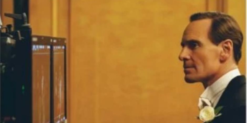 «نتفليكس» تزيل الستار عن أول صورة لشخصية جو كينيدي الأب في مسلسلها الجديد