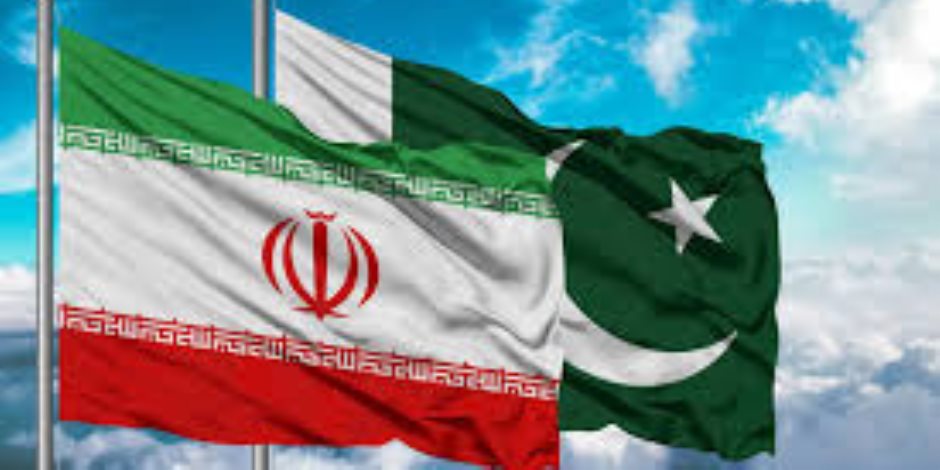 دبلوماسية «بناء الثقة».. باكستان تفتح مسارات الحوار مع كابل وتنسق مع طهران لتأمين مضيق هرمز