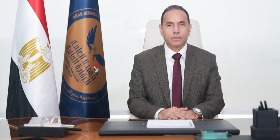 رئيس الرقابة المالية يعتمد قرارات لجنة التأسيس بمنح تراخيص لـ10 شركات في الأنشطة المالية غير المصرفية