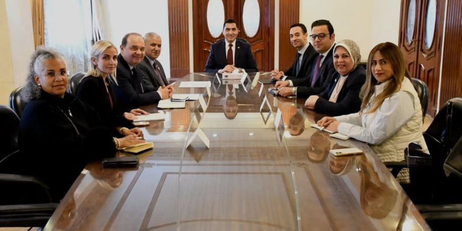 وزير الشباب والرياضة يلتقي الممثل الإقليمي لمنظمة الأغذية والزراعة (الفاو)