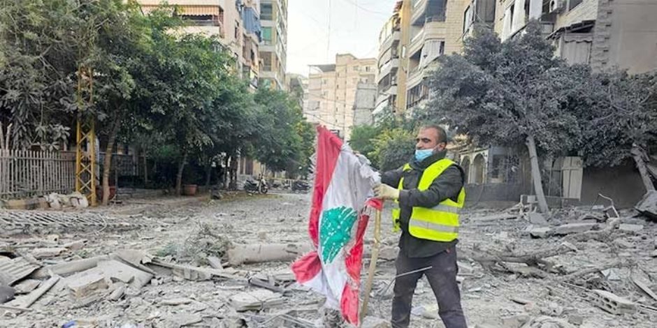 حرب استنزاف برية وجوية جنوب لبنان.. حزب الله يصعّد هجماته.. ونتنياهو يوعز بفرض "واقع جغرافي" جديد... 1000 شهيد لبنانى  و3000 جريح حتى الآن 