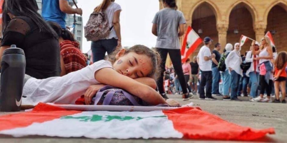  أرقام صادمة نزوح خمس سكان لبنان .. اليونيسيف تعلن نزوح 19 ألف طفل يومياً في لبنان وتدمير الجسور يعزل الآلاف جنوب الليطاني