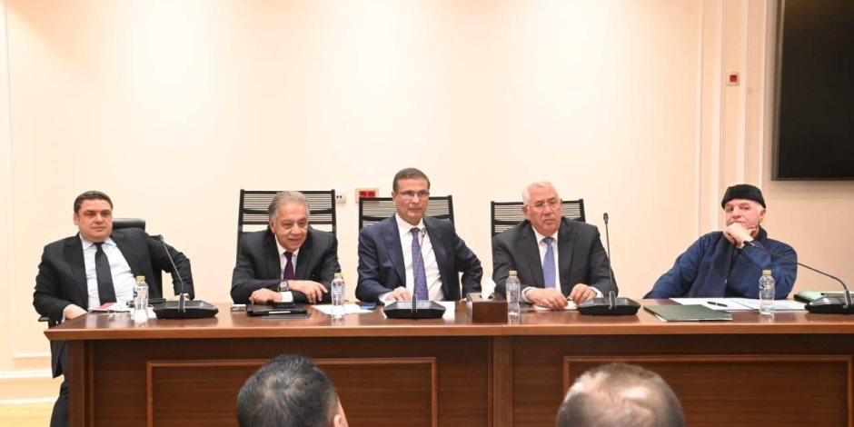 وزير الزراعة يستعرض استراتيجية الوزارة لتحقيق الأمن الغذائي أمام "زراعة النواب"