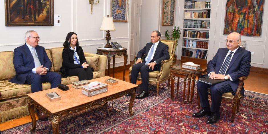 وزير الخارجية يلتقي وزيرة التضامن الاجتماعي ورئيس منظمة تضامن الشعوب الأفروآسيوية