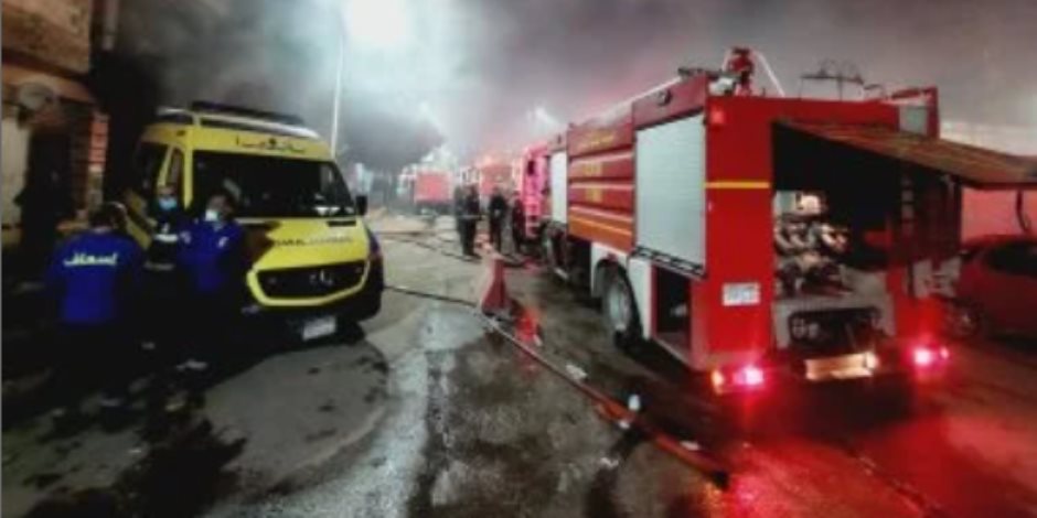 ارتفاع عدد ضحايا حريق مصنع ومخزن بحلمية الزيتون إلى 8 وفيات و17 مصابًا