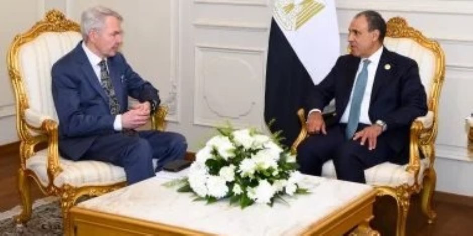 وزير الخارجية يبحث مع المبعوث الشخصى لجوتيريش تطورات أزمة السودان