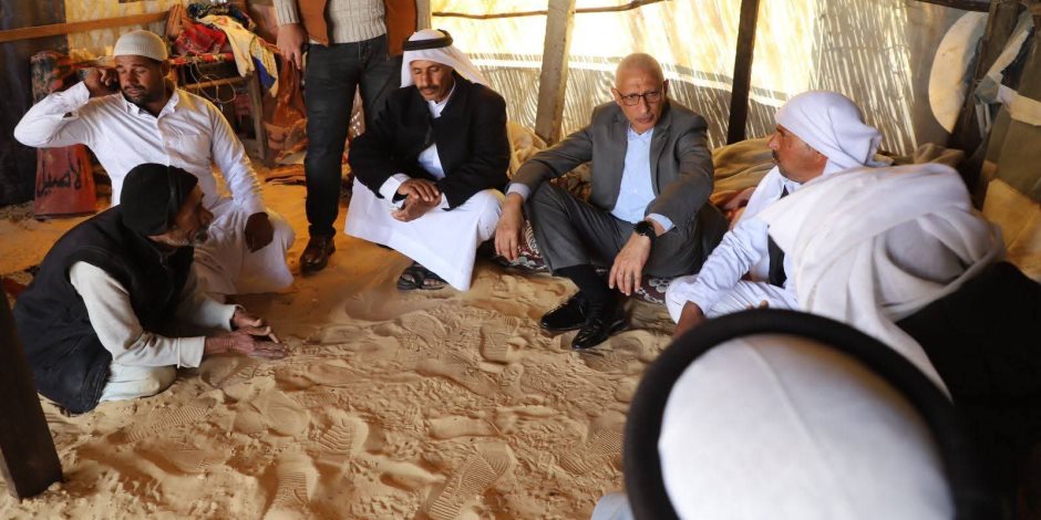 محافظ شمال سيناء يتفقد تجمعات الصقور والجدلة  والطويل بشرق العريش