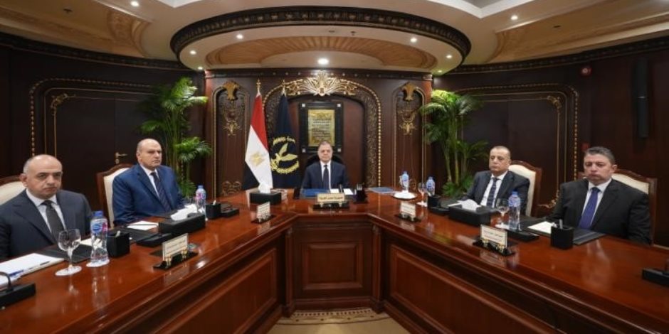 وزير الداخلية يشارك بالاجتماع الـ43 لوزراء الداخلية العرب عبر «فيديو كونفرانس» 