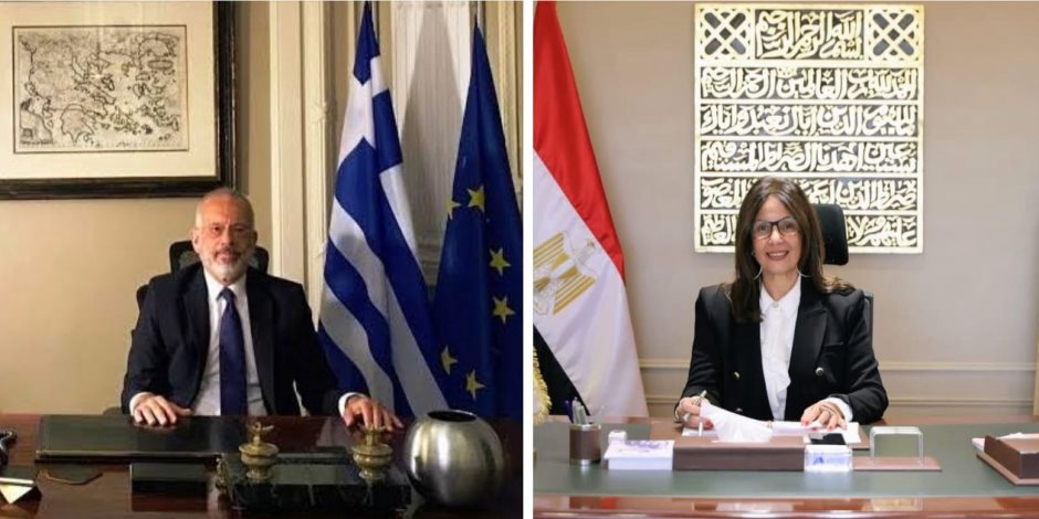 وزيرة الثقافة تشارك في احتفال سفارة اليونان بالقاهرة بعيدها الوطني
