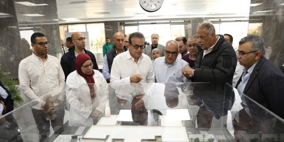 وزير الصحة يتفقد تطوير مستشفى مدينة نصر للتأمين الصحي ويوجه بسرعة استكمال الأعمال