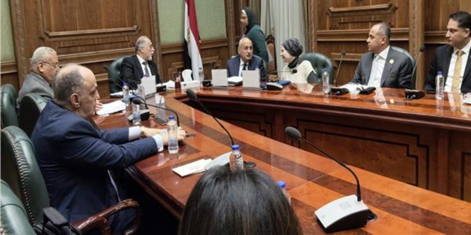 "حقوق الإنسان والتضامن بالشيوخ" تستعرض نتائج الاستراتيجية الوطنية