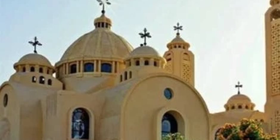 الكنائس تتزين بأغصان الزيتون احتفالًا بأحد الشعانين اليوم