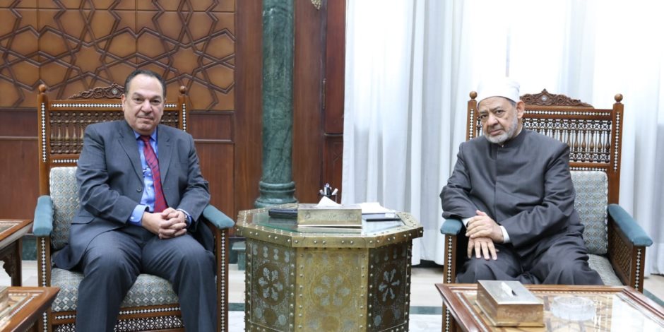 شيخ الأزهر يستقبل السفير الكويتي لدى القاهرة لبحث سبل تعزيز التعاون المشترك