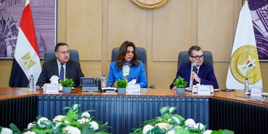 وزراء التنمية المحلية والبيئة والتخطيط والتعليم العالي يطلقون المرحلة الرابعة من المبادرة الوطنية للمشروعات الخضراء الذكية