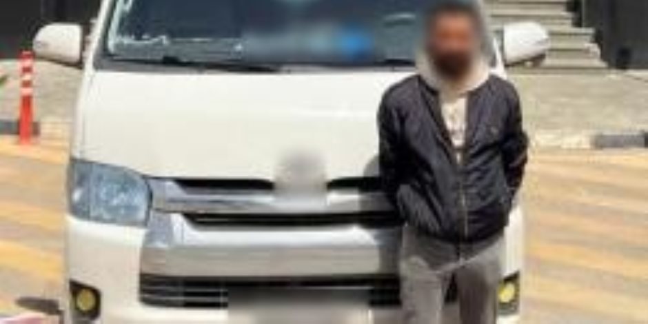 كشف ملابسات واقعة سير قائد "ميكروباص" عكس الإتجاه بالجيزة.. وضبط مرتكبها