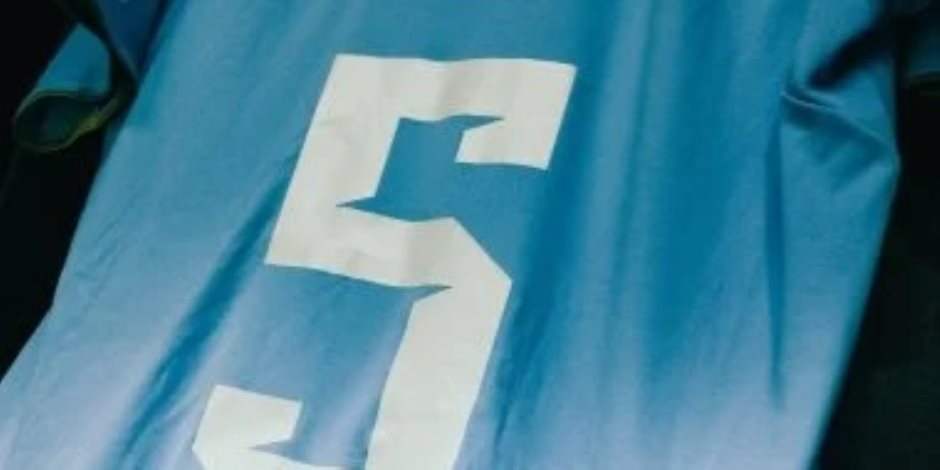 الأهلي يرتدي القميص اللبني أمام سيراميكا الليلة