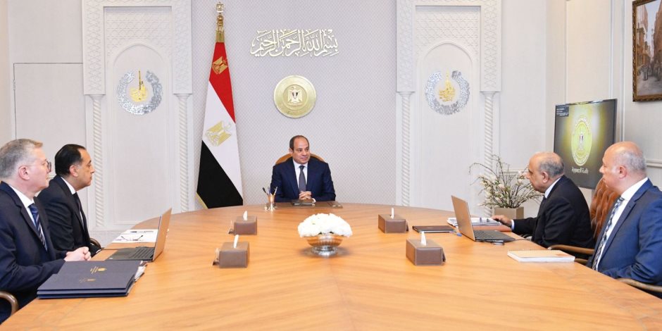 توجيهات رئاسية بمواصلة التنسيق بين وزارات الكهرباء والبترول والمالية لتسريع إدخال قدرات إضافية 