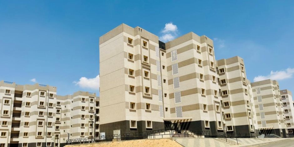 وزيرة الإسكان تتابع موقف تنفيذ وحدات «سكن لكل المصريين» بـ 4 مدن جديدة