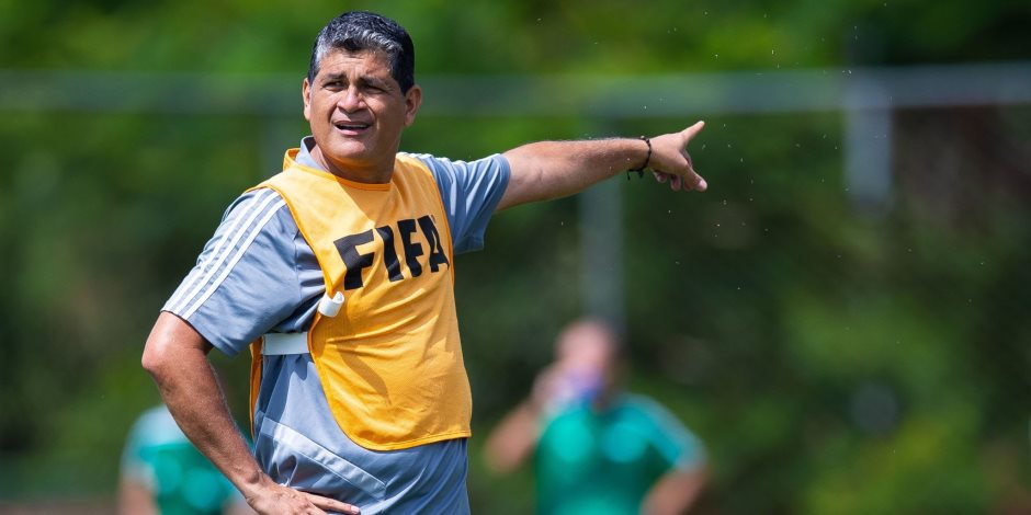 الأهلي يستعين بحوار أوسكار رويز في أون سبورت لتأكيد أحقيته في سماع محادثة الفار