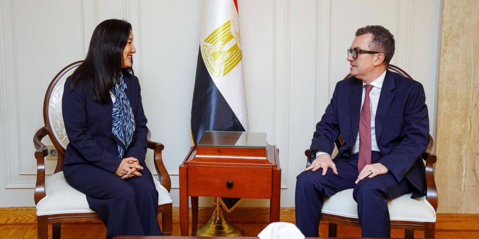  وزير التخطيط يبحث مع الممثلة المقيمة للبرنامج الإنمائي للأمم المتحدة التعاون في ملفات الطاقة 