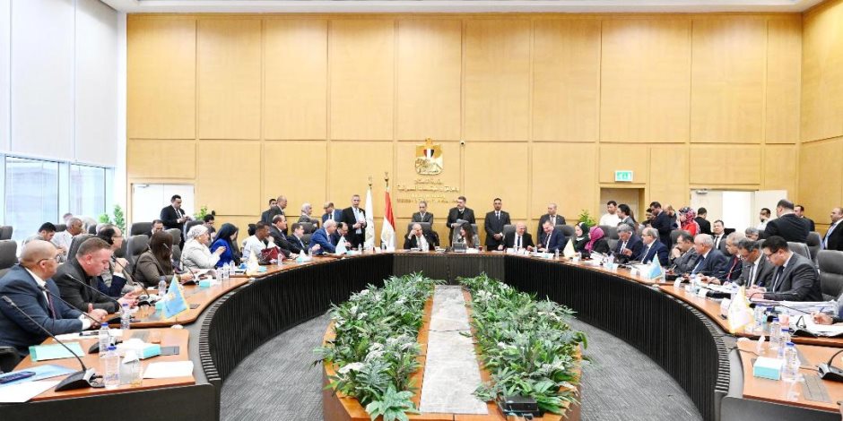 وزيرة الإسكان تلتقي بأعضاء مجلس النواب لبحث مطالب المواطنين بدوائرهم