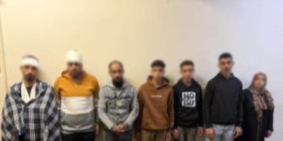 كشف ملابسات قيام شخصين بالاتجار بالمواد المخدرة وقيام أهليتهما بإطلاق أعيرة نارية على شخص بالشرقية