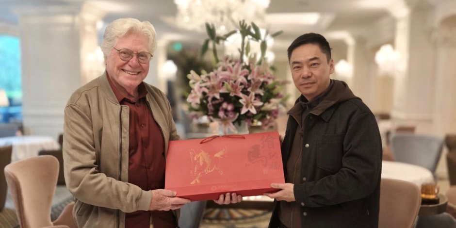 رئيس مهرجان القاهرة السينمائى يبحث آليات التعاون مع مهرجان بكين