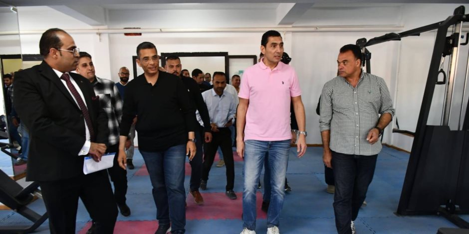 وزير الرياضة ومحافظ البحر الأحمر يتفقدان المدينة الشبابية والمركز الدولي للتنمية الرياضية بالغردقة