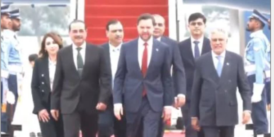 باكستان تعرب عن أملها في تعامل أمريكا وإيران بشكل بنّاء