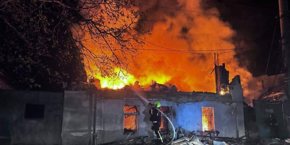 ولدت ميتة .. تبادل اتهامات بين موسكو وكييف بخرق "هدنة عيد الفصح" منذ يومها الأول 