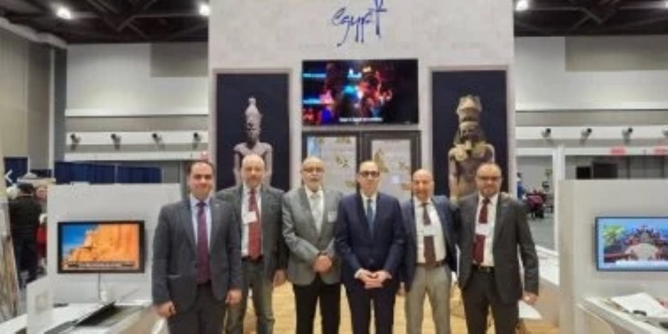 سفير مصر لدى كندا يفتتح الجناح المصرى فى معرض أوتاوا للسياحة والسفر