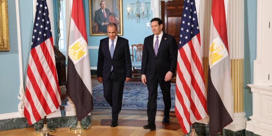 وزير الخارجية يلتقي نظيره الأمريكي بواشنطن لبحث تعزيز الشراكة الاستراتيجية ومستجدات الأوضاع الإقليمية