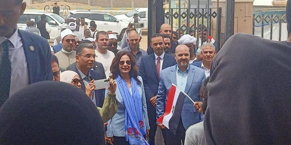 وزيرة الثقافة تعلن البدء الفوري في رفع كفاءة قصر ثقافة شلاتين