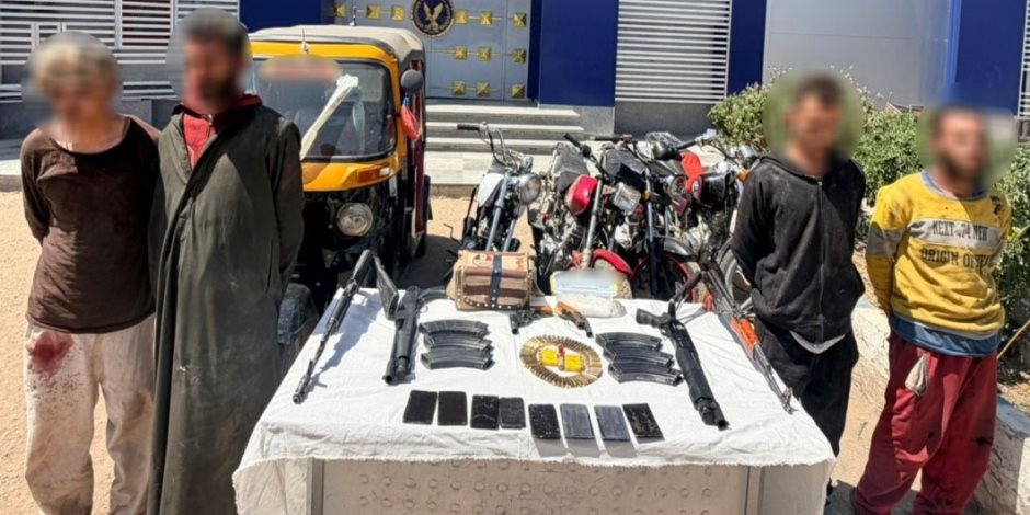 ضبط تشكيل عصابي تخصص نشاطه الإجرامي في سرقة المواطنين بالإكراه والإتجار في المخدرات بسوهاج