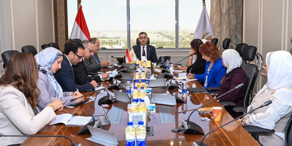 وزير التموين يعقد اجتماعًا مع مسؤولي برنامج الأغذية العالمي لتعزيز التعاون 
