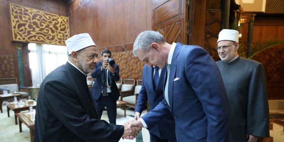 شيخ الأزهر يستقبل أمير رومانيا .. ويؤكد: عالم اليوم في حاجة لتقارب الشعوب في مواجهة سياسات الكراهية والاحتقان بين الشرق والغرب
