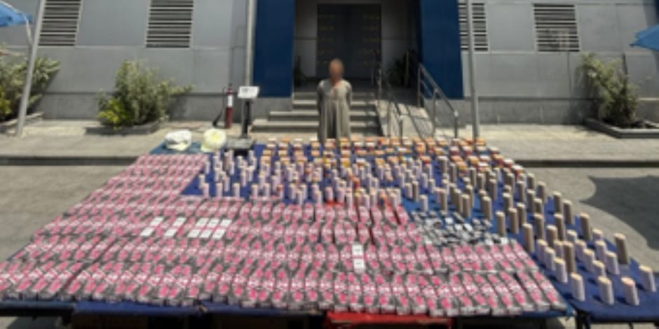 ضبط شخصين بالقاهرة لقيامهما بالإتجار فى الألعاب النارية وبحوزتهما أكثرمن 3,5 مليون قطعة