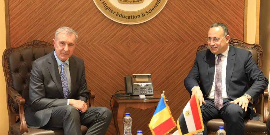 وزير التعليم العالي يبحث سبل تعزيز التعاون مع أمير رومانيا