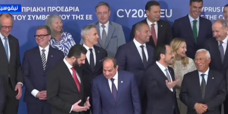 إكسترا نيوز: حديث ودى بين الرئيس السيسى ونظيره السورى على هامش اجتماع قبرص.. فيديو