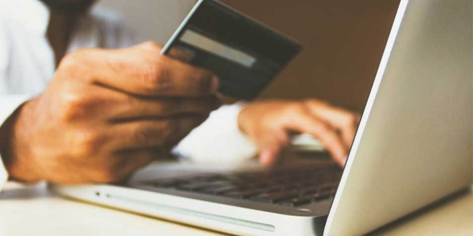 ما حكم بيع المبرمج للبيانات الشخصية؟ الافتاء  تجيب