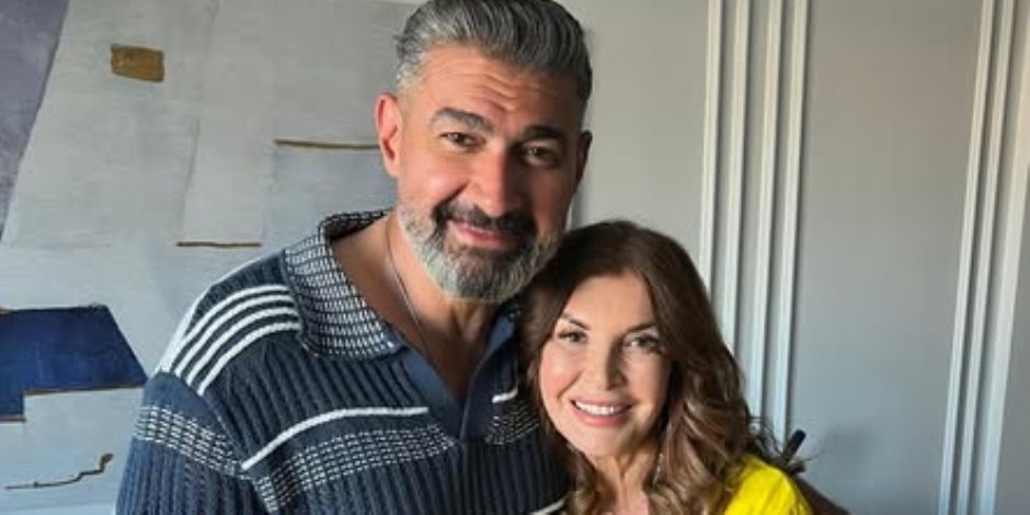 ياسر جلال ينفى شائعة مرض ميرفت أمين: نزلة برد خفيفة ومتواجدة بمنزلها