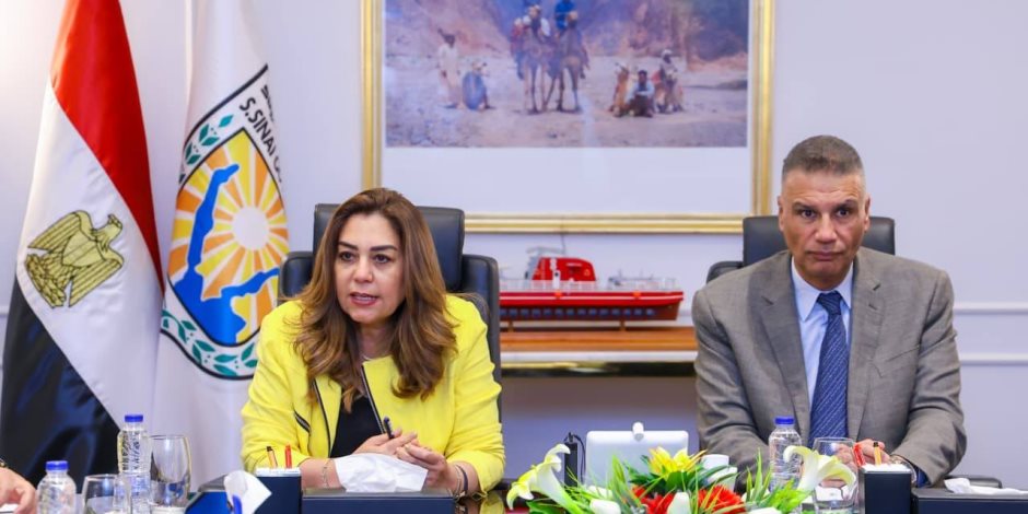 وزيرة التنمية المحلية والبيئة ومحافظ جنوب سيناء يستعرضان الموقف التنفيذي لمشروع شرم الشيخ مدينة خضراء "جرين شرم"