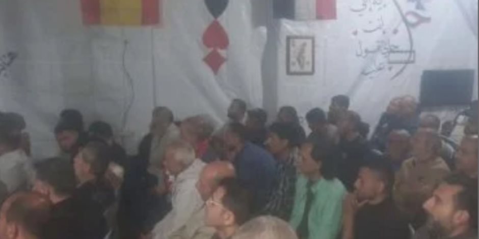  سكان غزة يتابعون قمة الأهلى والزمالك من داخل خيم النزوح